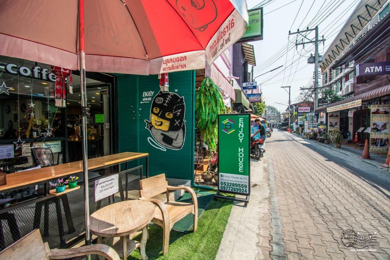 Enjoy House Hostel Chiang Mai Buitenkant foto