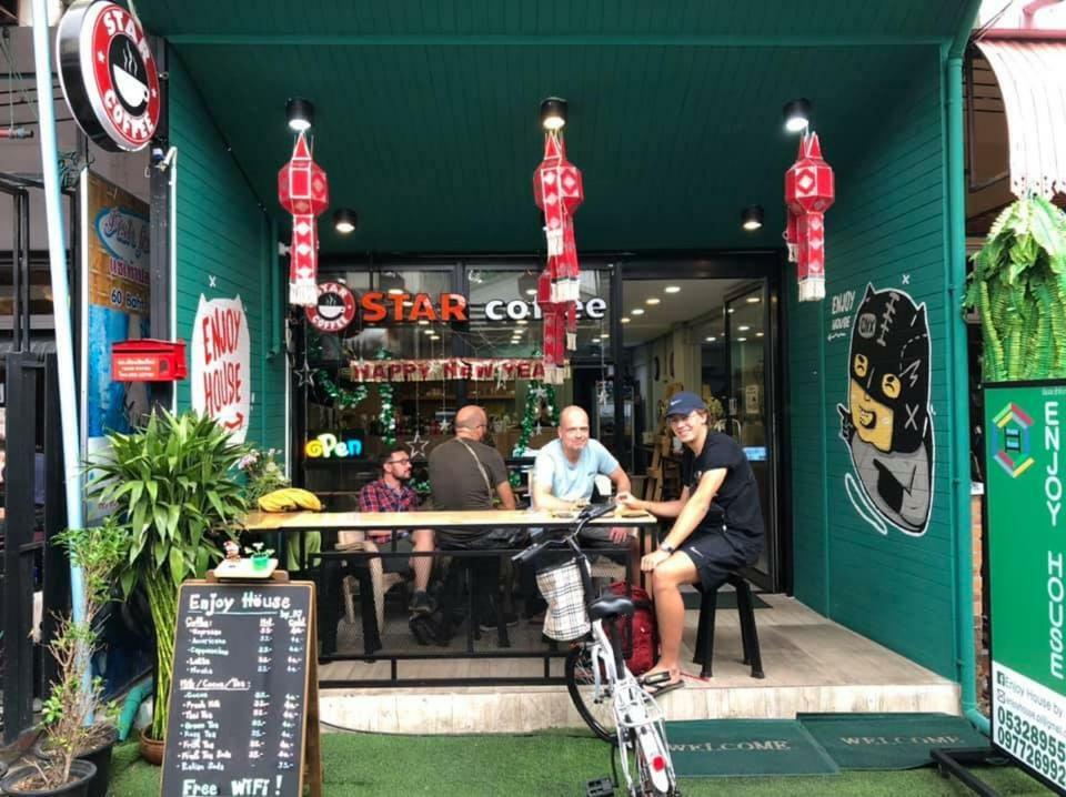 Enjoy House Hostel Chiang Mai Buitenkant foto